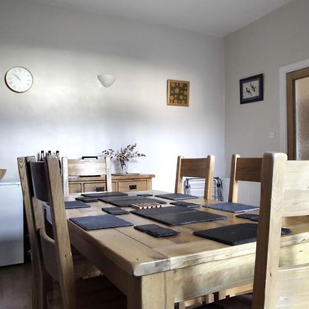 Central And Spacious 2 Bedroom Flat With Garden Эдинбург Экстерьер фото