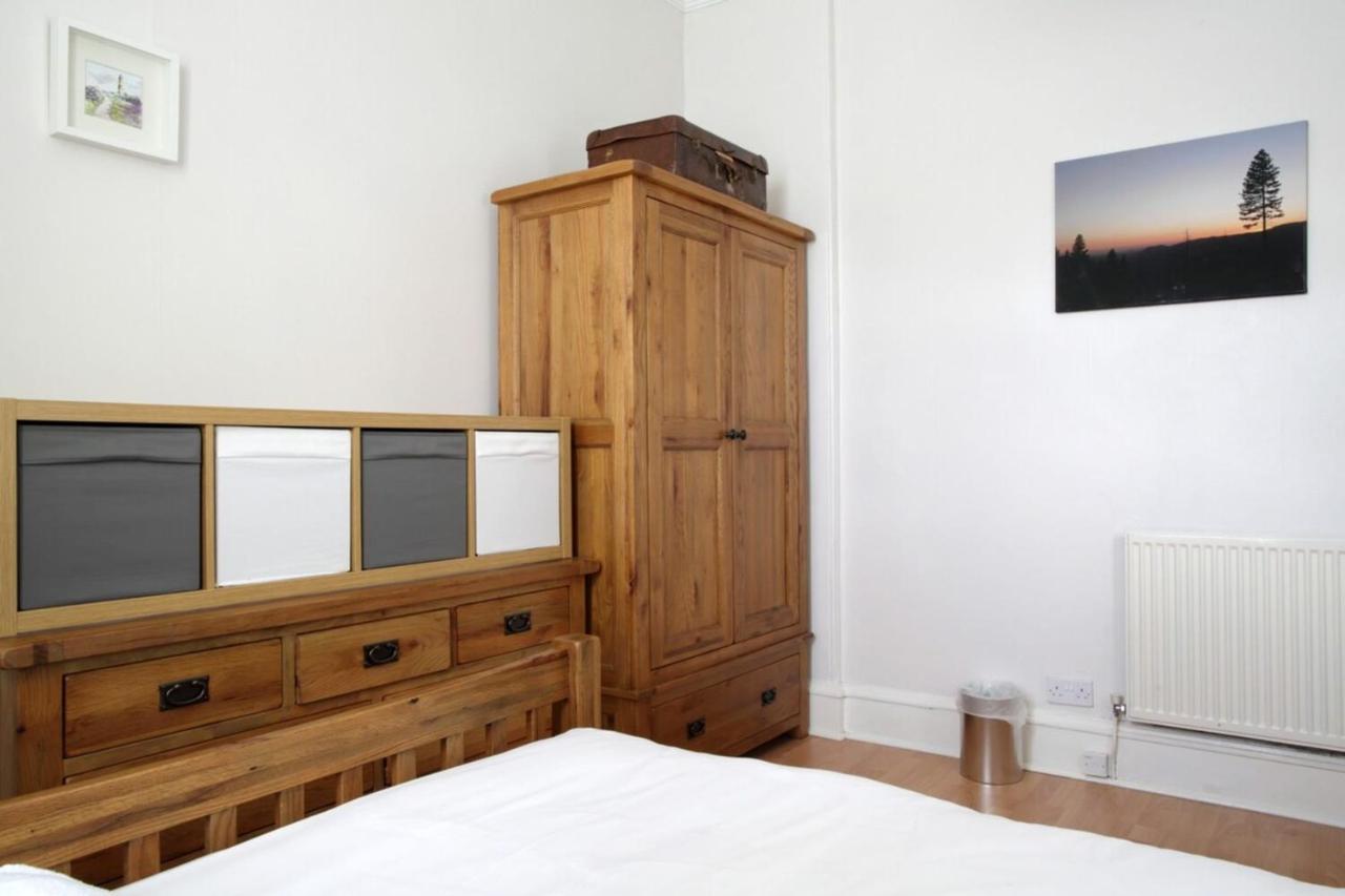 Central And Spacious 2 Bedroom Flat With Garden Эдинбург Экстерьер фото