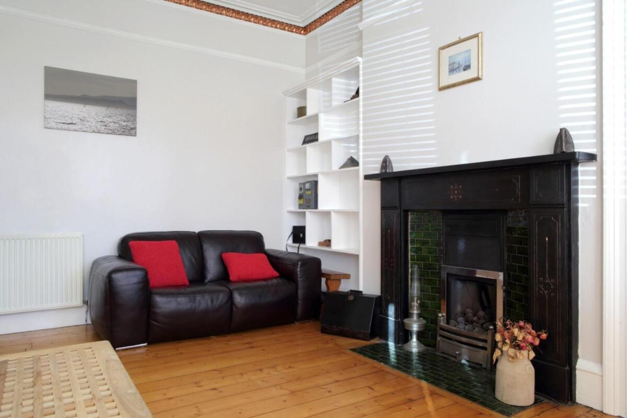 Central And Spacious 2 Bedroom Flat With Garden Эдинбург Экстерьер фото