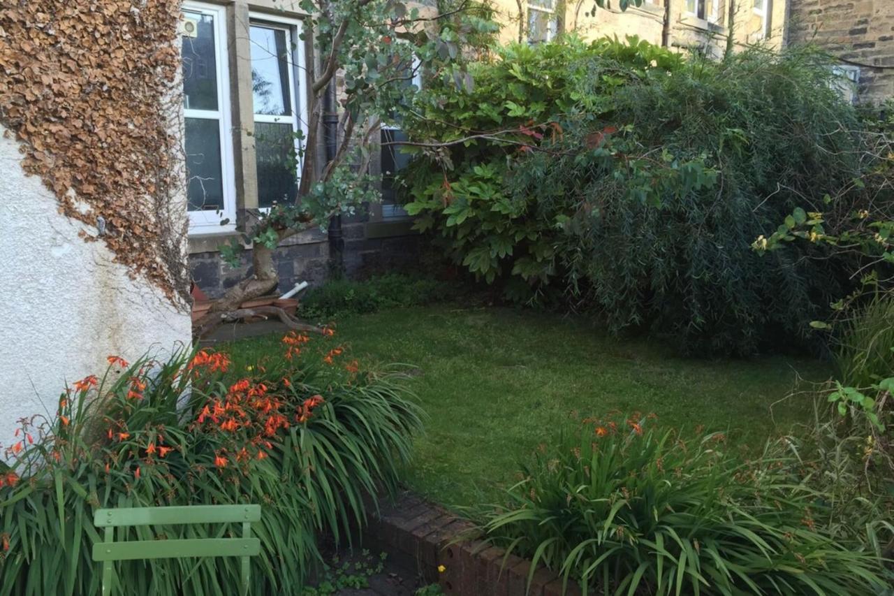 Central And Spacious 2 Bedroom Flat With Garden Эдинбург Экстерьер фото